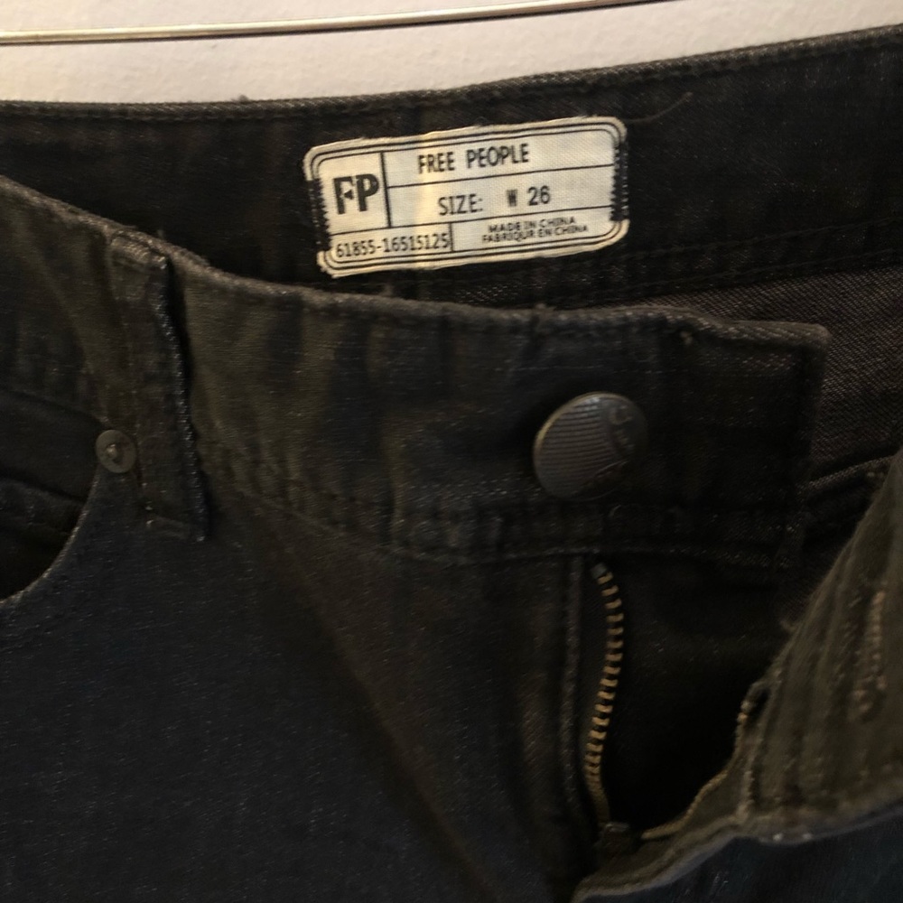 Free People | Black Ripped Knee Jean Sz 26 - Picture 5 of 10